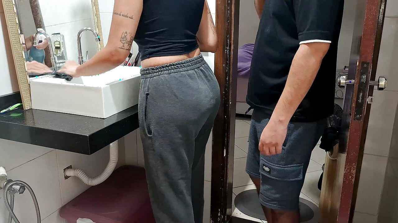 Catching the maid in the bathroom while the wife sunbathes