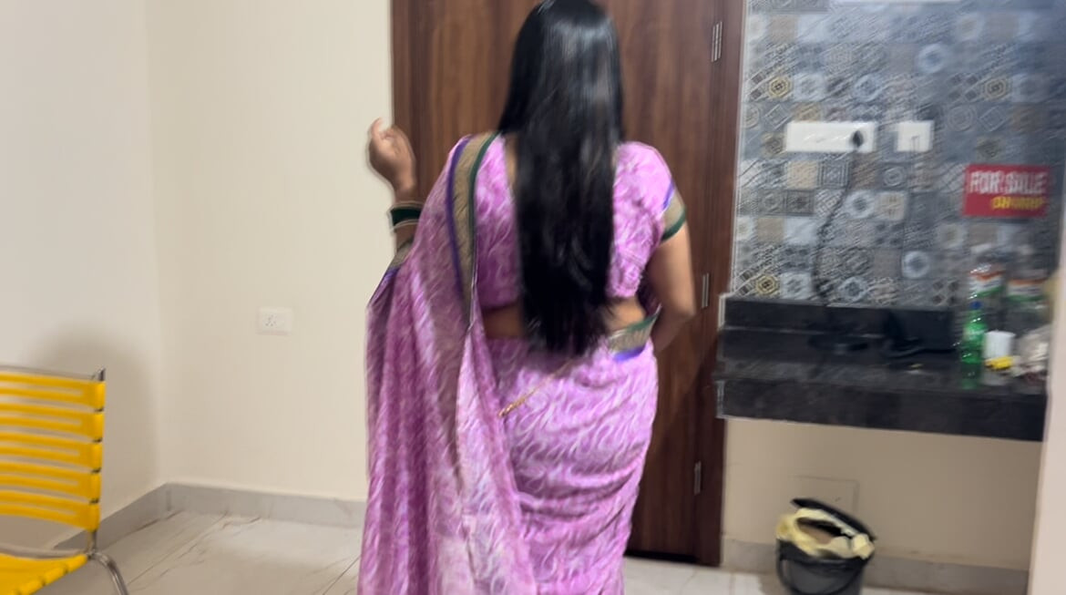 Indian Desi Saree wali Liza bhabhi fucked by her Besharam Devar in standing doggy style with clear hindi conversations