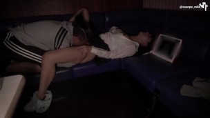 放課後のカラオケボックス、、、。騎乗位からブラウスからはだけるおっぱい。大人になる方法を、おじさんが彼女に教えたらエロすぎた。（個人撮影、素人、日本人）