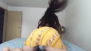 BIG BOOTY LATINA TWERKING IN YELLOW SUNDRESS – ALEXISWHITE